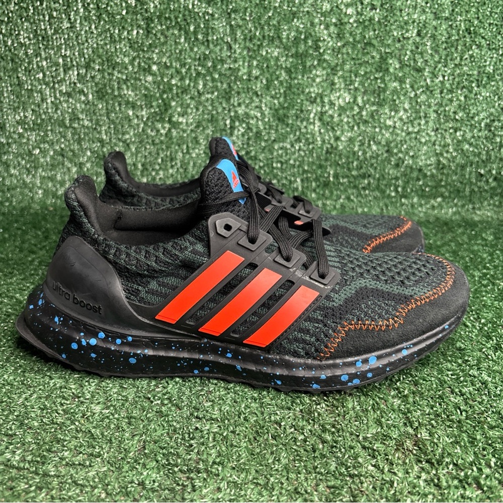 Adidas UltraBoost 5.0 DNA Womens Size‎ 6.5 (Mens 5.5) Running Shoes Sneakers